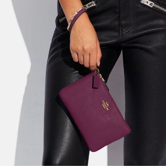 Coach Small Wristlet B4/Deep Berry - Picture 13 of 16